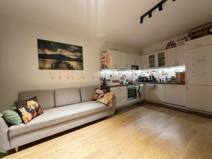 Przestronne 4 pokoje (82m2) | 2 miejsca garażowe !