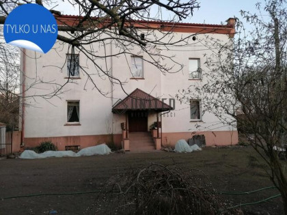 Duży dom w Malinie z ogrodem