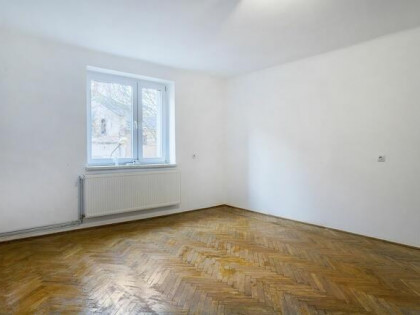 Jarosław|Sienkiewicza |36 m² |Kawalerka| centrum| duża piwni