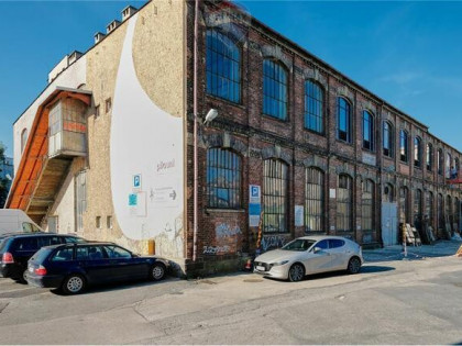 Centrum, bezpłatny parking, pod najemcę