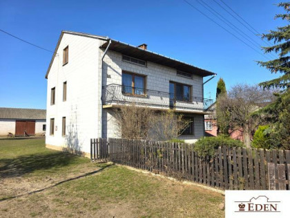 Dom Ustrzesz gm. Radzyń Podlaski