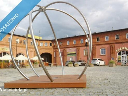 Wynajmę lokal z WITRYNĄ i PARKINGIEM przy ul Młyńskiej - 100m²