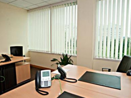 Lokal Warszawa Włochy ul. Żwirki i Wigury