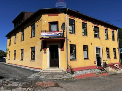 Klimatyczna piwnica przy dworcu Jasienica-Jaworze