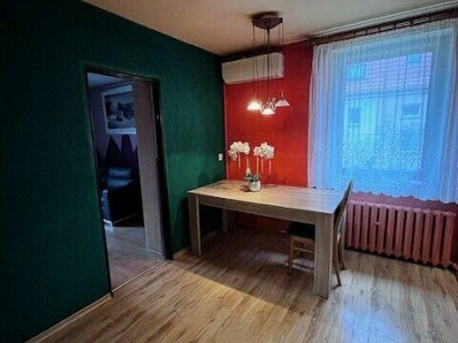 Mieszkanie z ogródkiem I piętro. Dwa miejsca parkingowe.