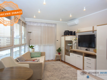 Jasne z dużym balkonem i widokiem na Fort Borek