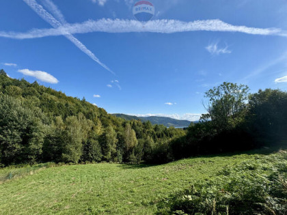 Działka budowlana z  widokiem na jezioro Żywieckie