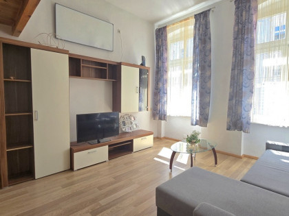 Duża kawalerka z antresolą, Centrum!