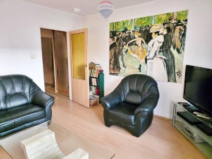 Pierwsze piętro, 3 pokoje, balkon