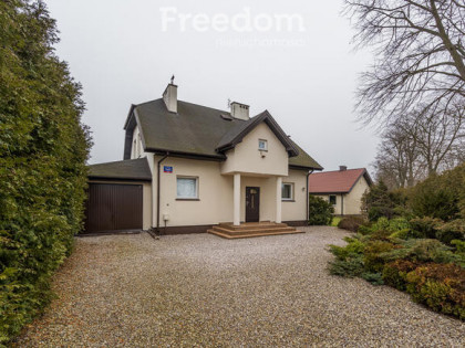 Okazja dom+drugi gratis pod W-wą stan idealny.