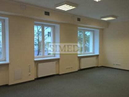 Całe piętro w kamienicy,dostęp24h,recepcja