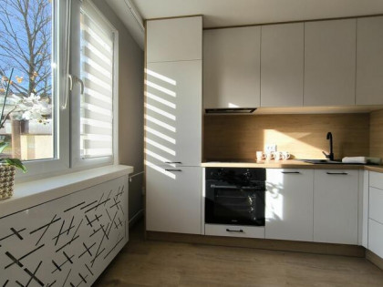 Dwupokojowe po remoncie w dzielnicy Tysiąclecie z balkonem