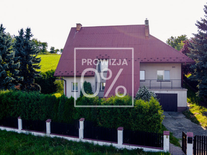 Na sprzedaż  duży dom z ogrodem w Wielkiej Wsi