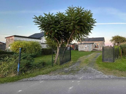 Dom do remontu blisko jeziora