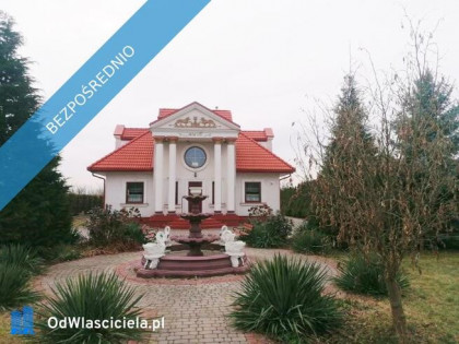 Przestronny dom z działką