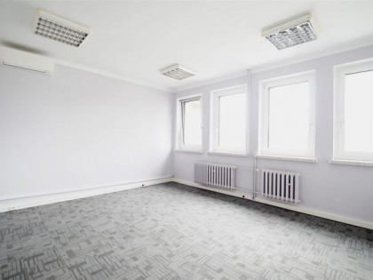 wynajem lokal użytk. 24m2.biurowiec Opole Zakrzów
