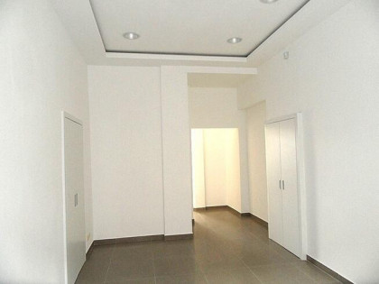 Wynajem - Lokal użytkowy handl. usł. biurowy 41m2.