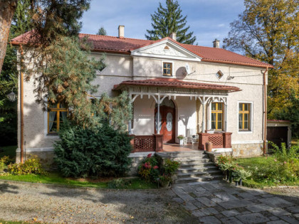 Dom Nysa, Kazimierza Pułaskiego