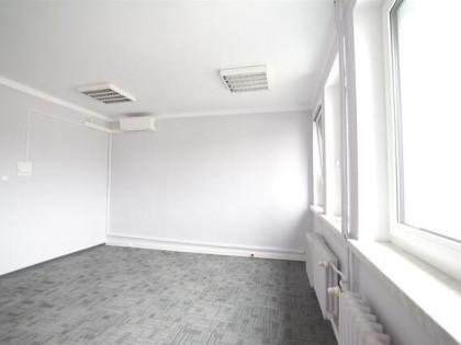 wynajem lokal użytk. 33m2.biurowiec Opole Zakrzów