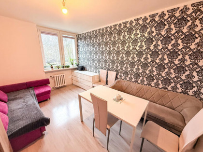 Mieszkanie 3 pokoje 44 m² 1 piętro Kielce