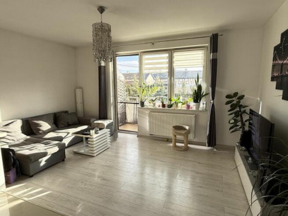 Sprzedam mieszkanie Marki 60m - 2 sypialnie i salon z anekse