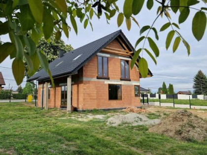 Nowoczesny przestronny dom pod Krakowem