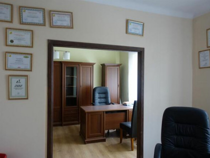 Lokal z przeznaczeniem na mieszkanie lub biuro! CENTRUM