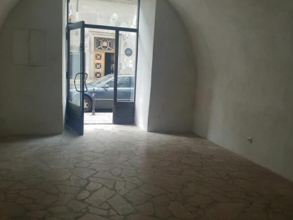 Lokal handlowy 55 m2 blisko Rynku w Krakowie.