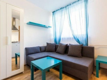 Do wynajęcia jasna kawalerka, Gajowa 66