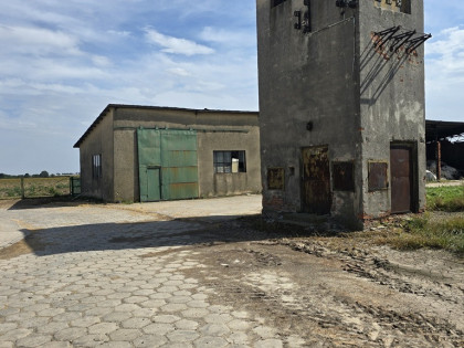 Przetarg - obręb Udanin - działka zabudowana