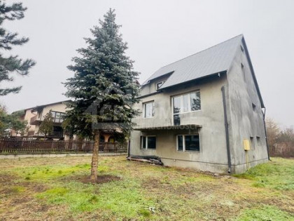 Dom na sprzedaż – Staszów, ul. Słowackiego