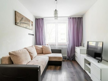 Rozkładowe 2 pokoje +internet- Sobieskiego 26A