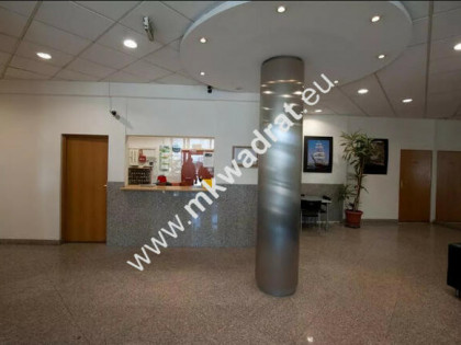 Blisko Galerii Mokotów powierzchnia biurowa.