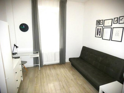 Studio z miejscem postojowym – Krasickiego 3, Łódź