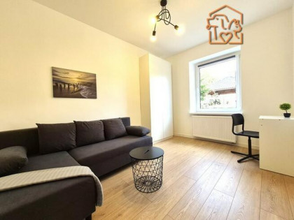 Wynajmę jasne 3 pokoje pet friendly, Damrota 12