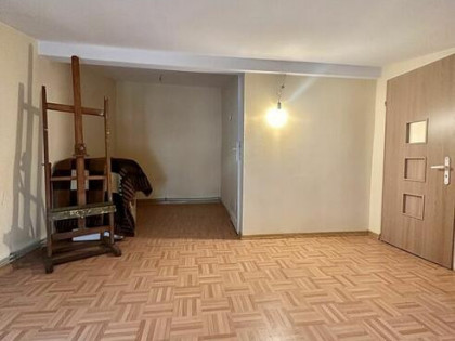 Nietuzinkowe mieszkanie na strychu- ul. Próchnika