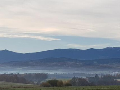 Widokowa działka rolna w Pasieczniku z panoramą gór