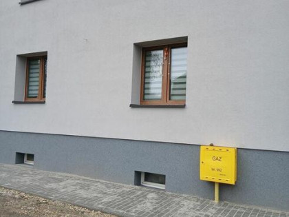 3pokojeOgrzewGazoweKamienicaPoRemoncieUmeblowane