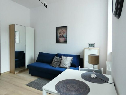 Wróblewskiego 54, studio w dobrej lokalizacji