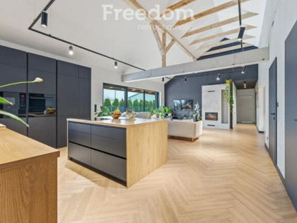 Nowy nowoczesny dom w pełni wyposażony