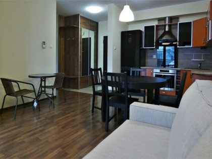 Żeligowskiego 43, Polesie, 2 pokoje, mp. w garażu