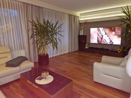 Z POWODU WYJAZDU OKAZYJNA SPRZDAŻ DOMU