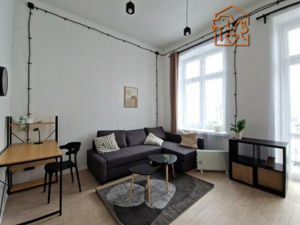 Kawalerka z balkonem, pet friendly, Cieszyńska 1