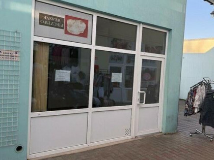 Sprzedam kiosk wraz z udziałami na placu handlowym