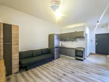 Kawalerka z balkonem przy Manufakturze