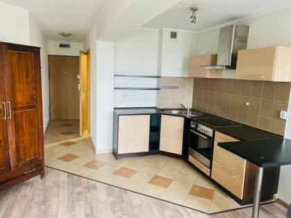 Przestronna kawalerka blisko Centrum ul Strzegomska/Legnicka