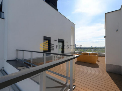 Apartament dwa poziomy na Żoliborzu