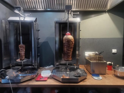 Odstąpię lokal typu kebab w Kołobrzegu przy PKP.