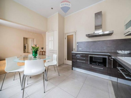 Eleganckie mieszkanie w centrum miasta