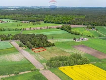 Wiosna, malownicza, spokojna okolica, mini-osiedle